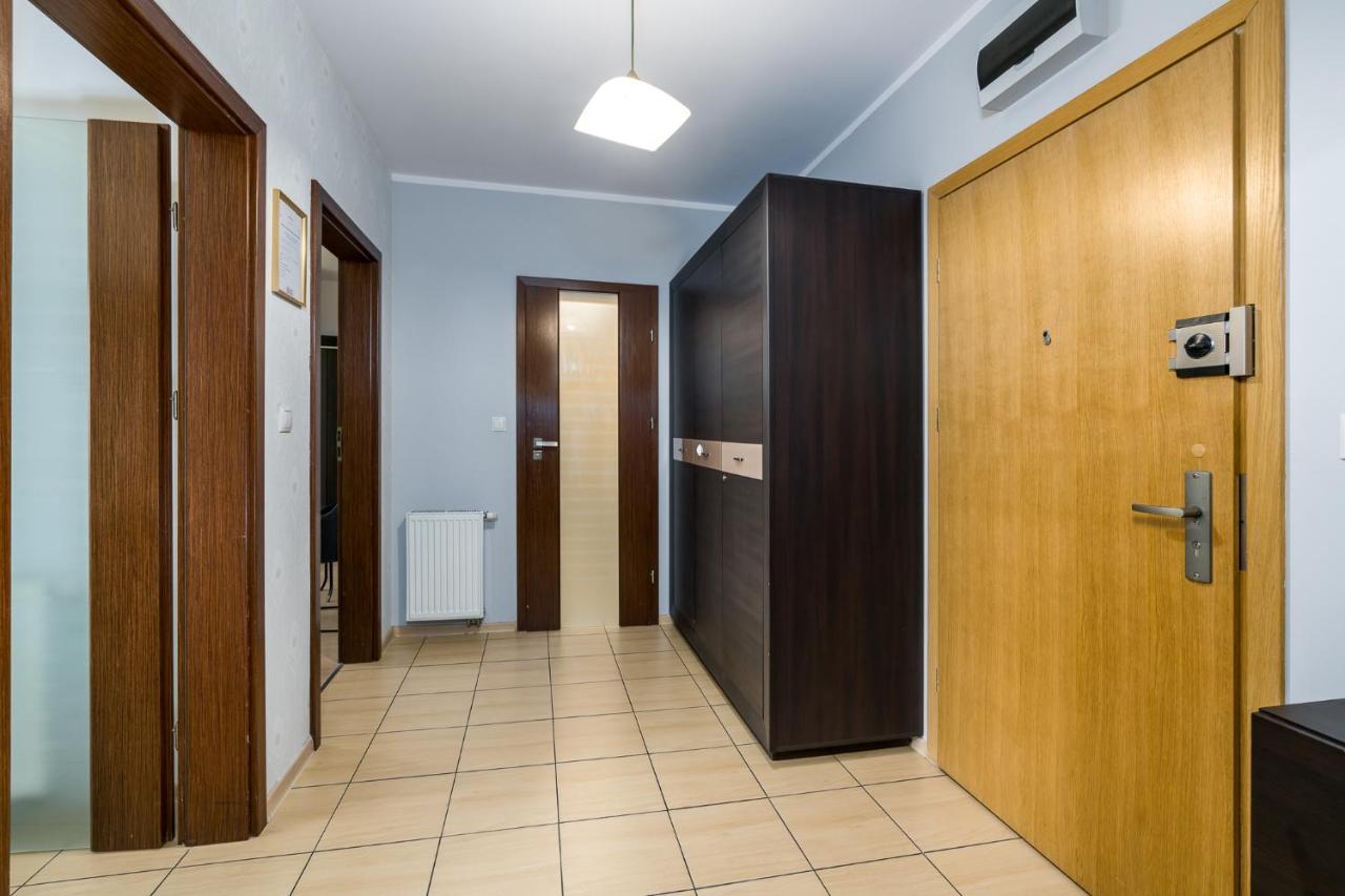 Sleepway Apartments - Garbary 95-112A Poznan Exterior foto